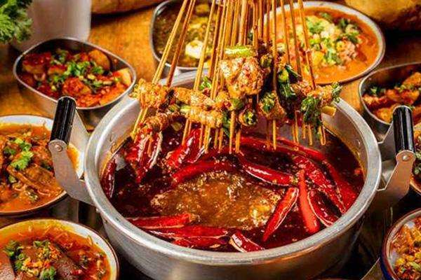 砂锅串串加盟：美食行业的新兴趋势
